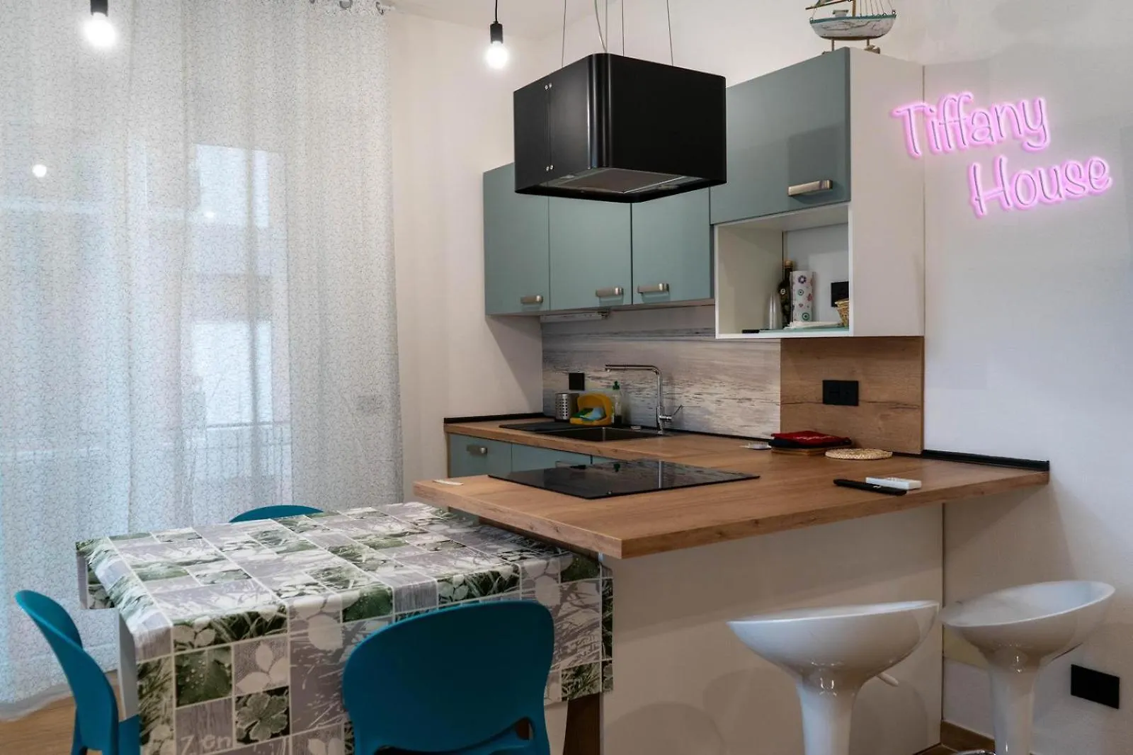 Vila Tiffany House Marina di Massa Itálie